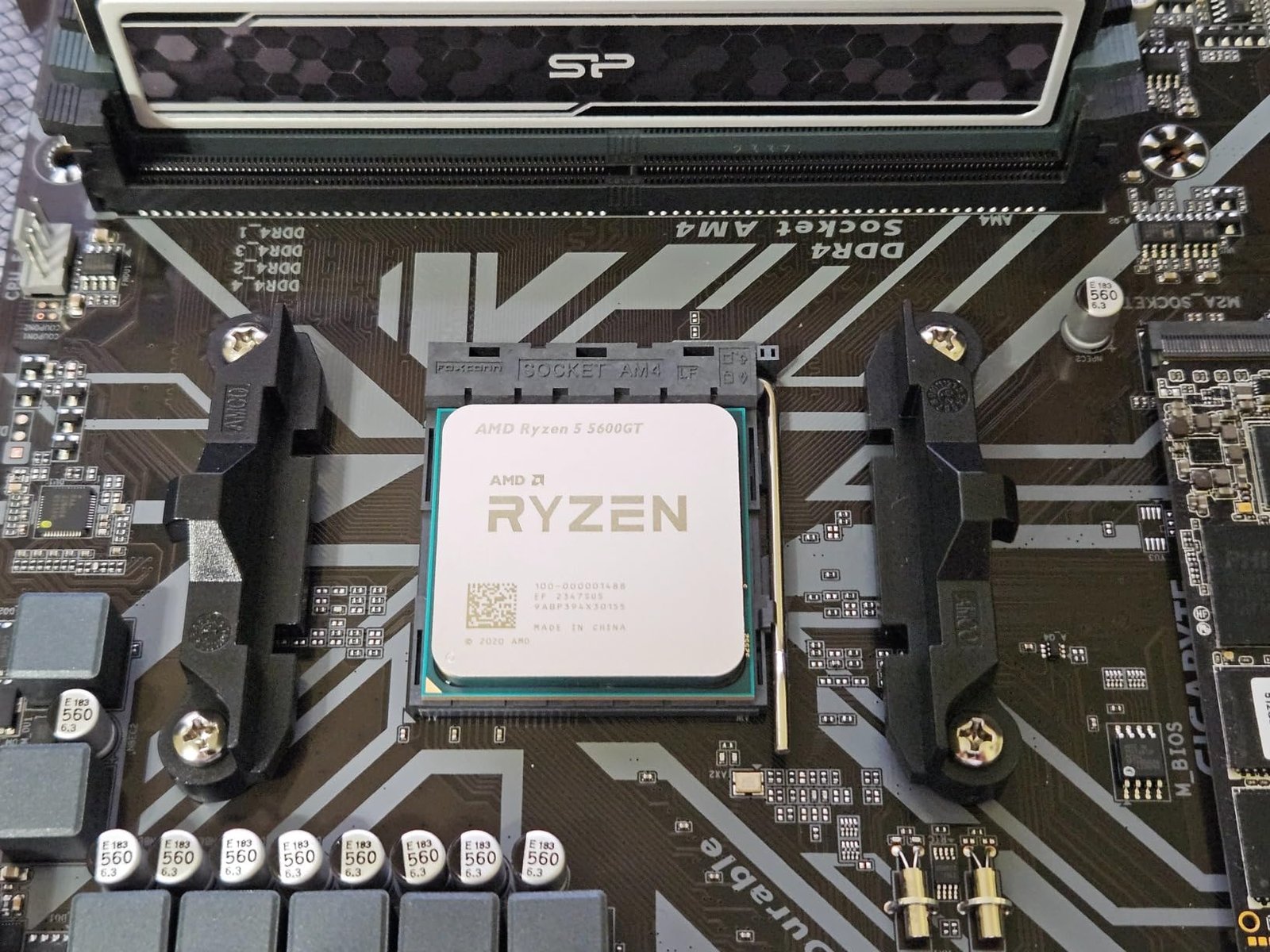 Procesador AMD RYZEN 5 5600GT - Imagen 3