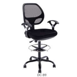 Silla de Oficina con Reposapies para Cajero con Brazo DORASOL de malla DC-89N